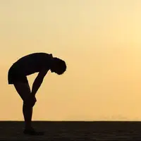 نوشیدن آب ساده برای جبران مایعات از دسترفته بدن در هوای گرم کافی نیست