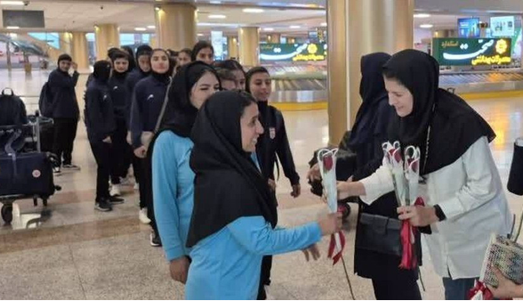 ورود تیم ملی فوتبال بانوان به مشهد
