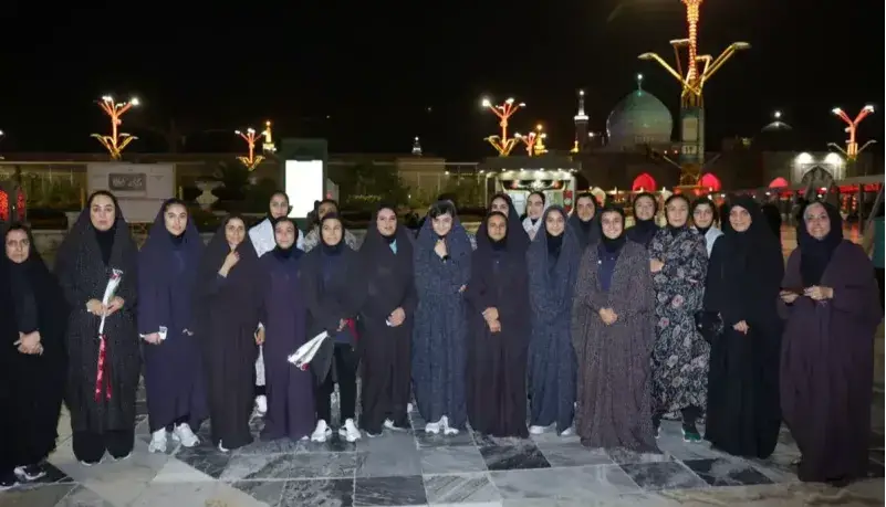 زنان ملی‌پوش به زیارت امام رضا(ع) رفتند