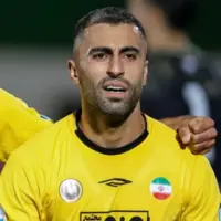 کاوه رضایی یک امضا تا ادامه با پیراهن طلایی