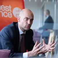پاریس: حملات آمریکا و اسرائیل به ایران مطابق قوانین بینالمللی نبود
