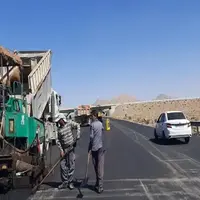 ترمیم آسفالت آزادراه کاشان - نطنز - اصفهان به کجا رسید؟