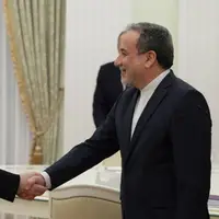 ادعای تحلیلگر مشهور جهان عرب از جزئیات دیدار عراقچی و پوتین در روزهای آخر جنگ ۱۲ روزه