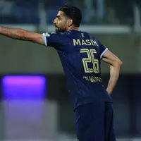 مسیح زاهدی با گل گهر تمدید کرد