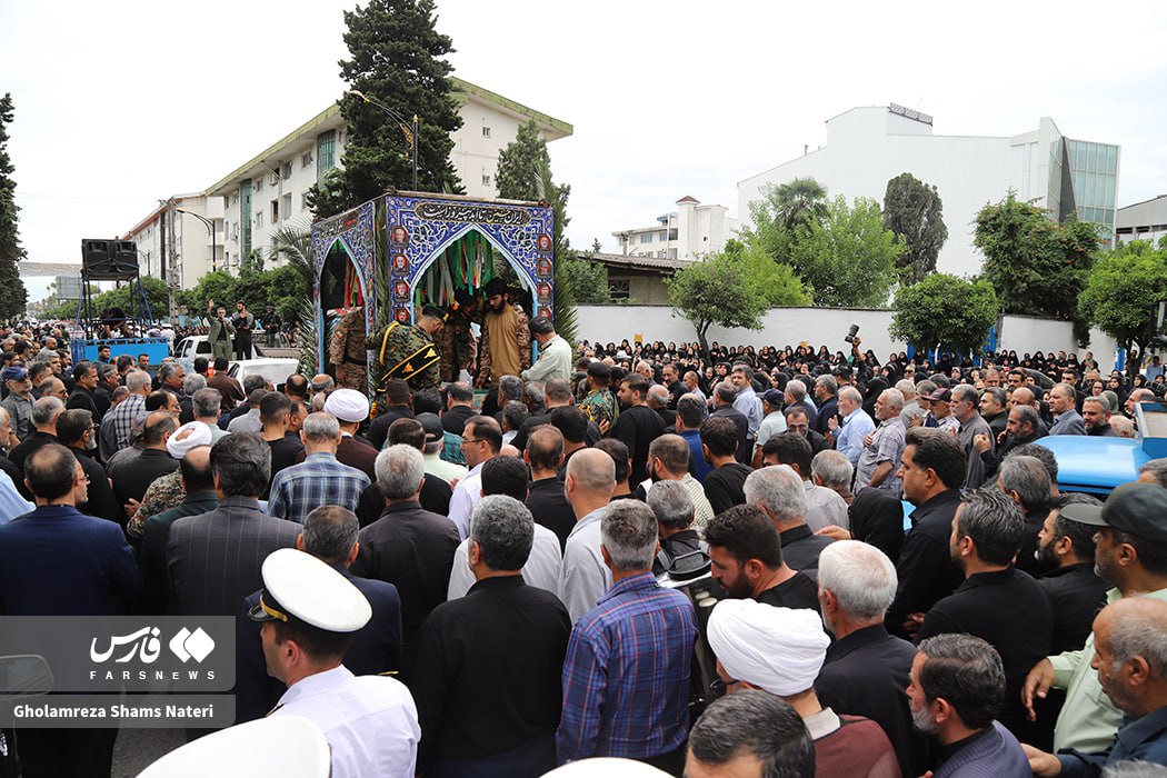تشییع پیکر شهید مرتضی خزایی‌پول در نوشهر  