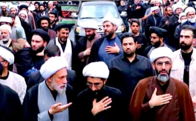دستههای سینهزنی در سالروز دفن شهدای کربلا در شیراز به راه میافتند
