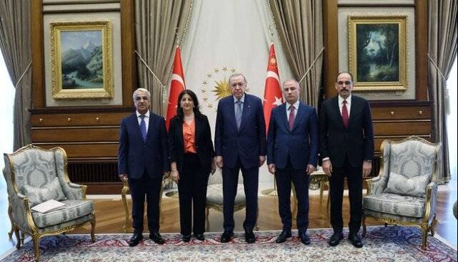 دیدار اردوغان با هیاتی از حزب حامی کردها