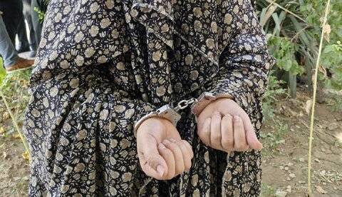 مسافرکش زن، سارق طلا از آب درآمد