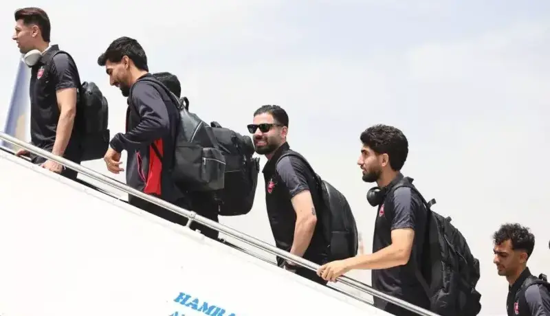 یاسین لبخندزنان در جمع پرسپولیسی‌ها!