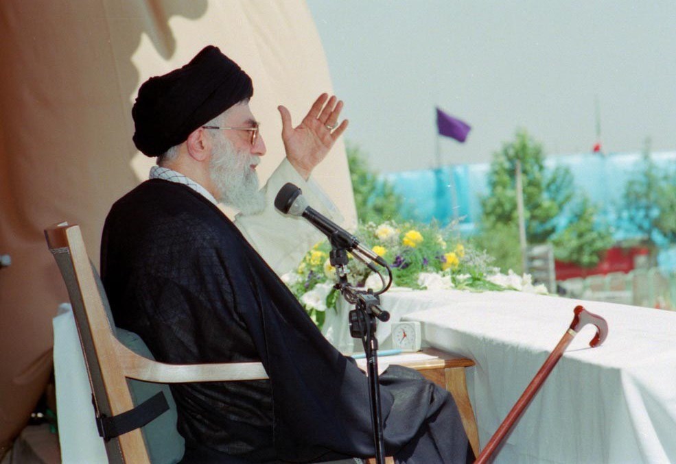 بازخوانی بیانات امام خامنهای در استادیوم قدس همدان