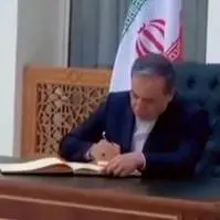 عراقچی دفتر یادبود وزارت خارجه عربستان را امضا کرد