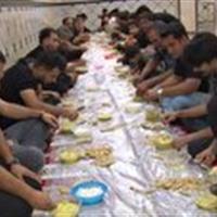 پذیرایی از ۶۰ هزار نفر با کالجوش در شب سیزدهم محرم