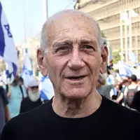  اولمرت: توصیه‌نامه‌ نتانیاهو برای ترامپ، خنده‌دار است