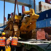  تصاویر تحویل محموله‌ آمریکایی بولدوزرهای D9 توسط رژیم صهیونیستی 