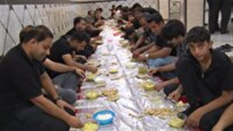 پذیرایی از ۶۰ هزار نفر با کالجوش در شب سیزدهم محرم