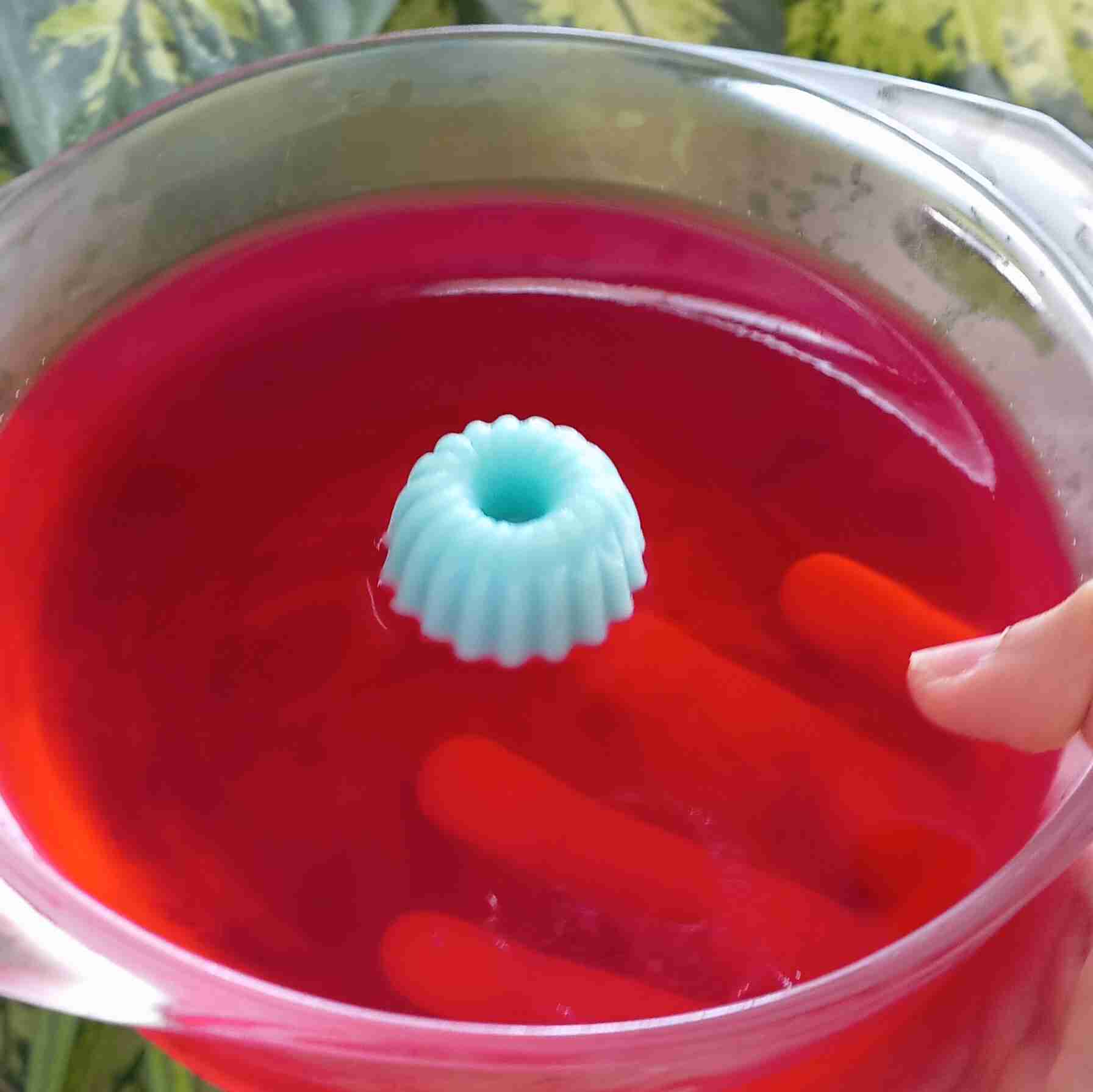 ژله آلبالو 