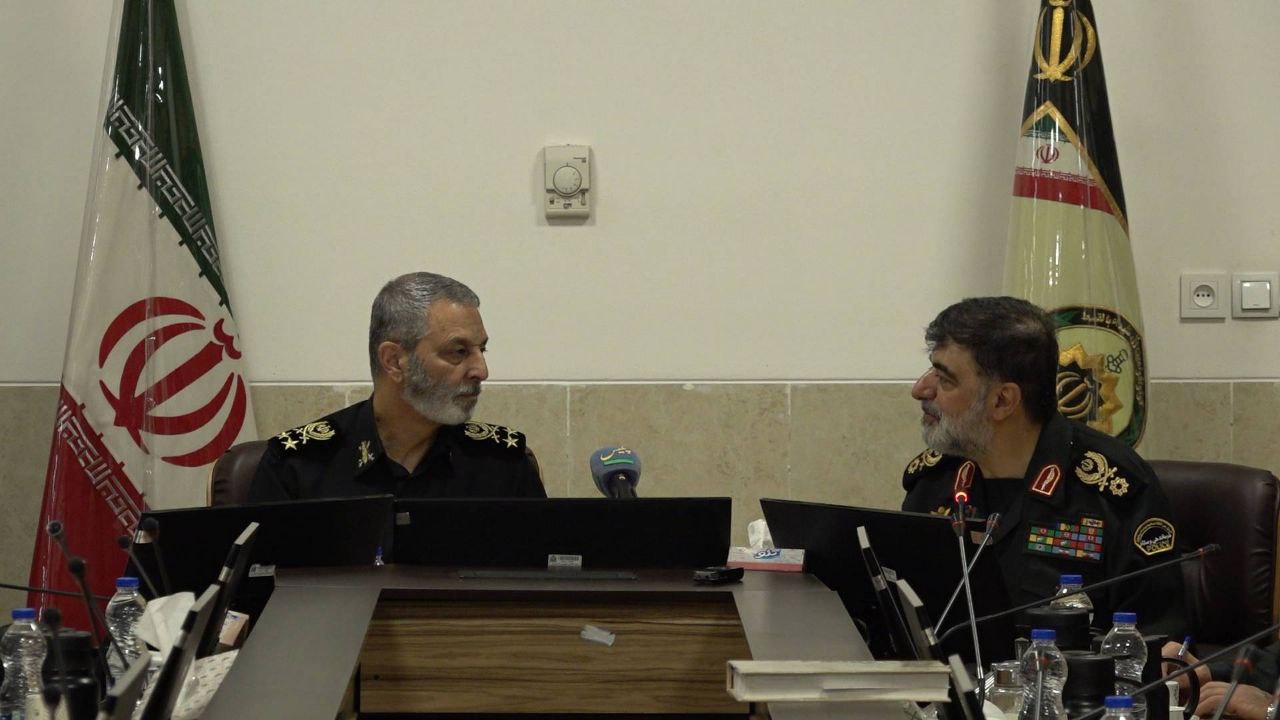 عکس/ دیدار رئیس ستادکل نیروهای مسلح با فرمانده کل انتظامی کشور