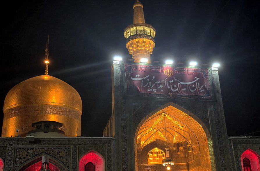 شبی که ماه کامل بود