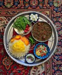 قورمه سبزی، غذای محبوب سفره‌های ایرانی