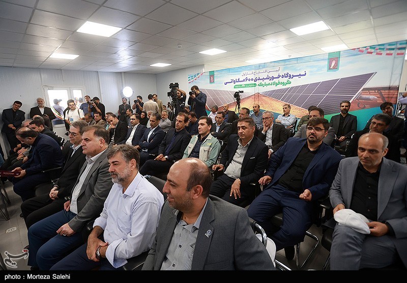 افتتاح فاز نخست نیروگاه خورشیدی آفتاب شرق در اصفهان