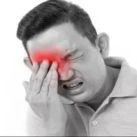 مضرات مالش چشم‌ها