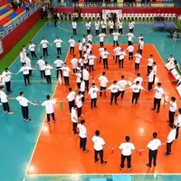 اهتزاز پنج حلقه المپیک در جوار بارگاه ملکوتی علی بن موسی الرضا (ع)