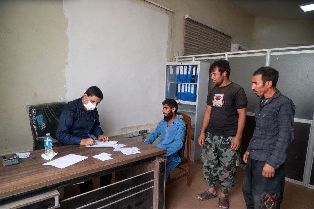  خروج اتباع افغانستانی از مرز میلک
