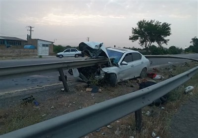 عکس/ برخورد دلخراش دنا با گاردریل در محور اراک - خمین؛ جوان ۲۷ ساله جان باخت