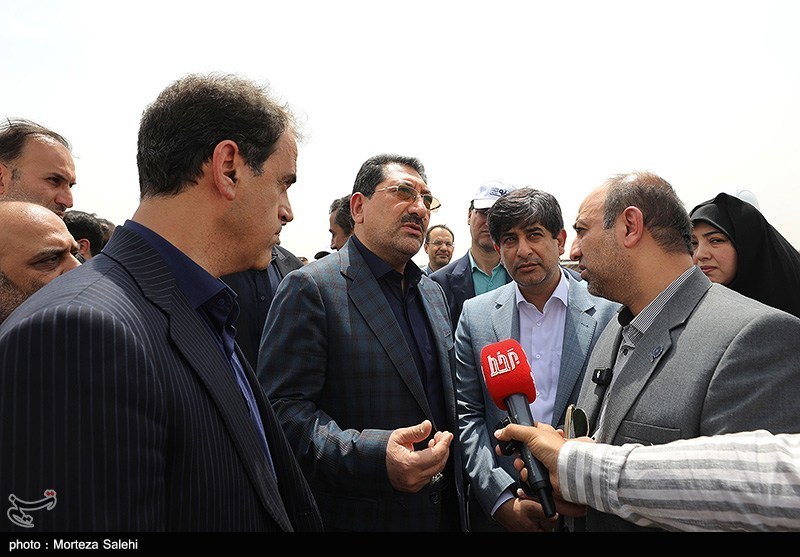 افتتاح فاز نخست نیروگاه خورشیدی آفتاب شرق در اصفهان