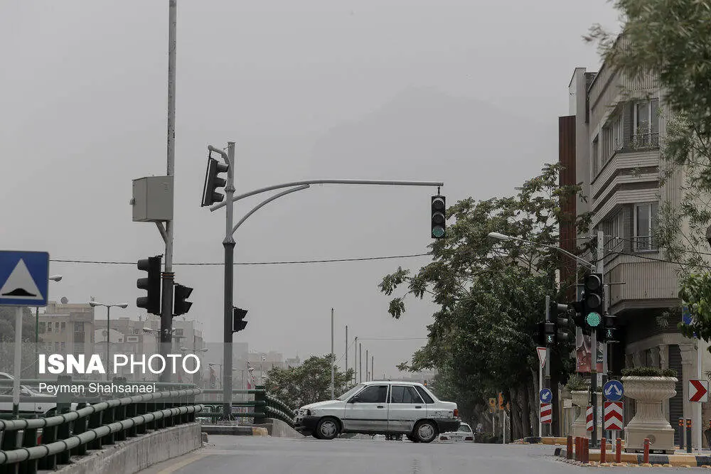 اصفهان در محاصره گرد و غبار