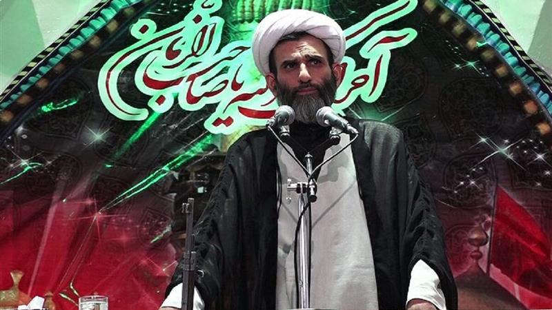 بصیرت ملت ایران سد محکمی در برابر توطئههای دشمنان است