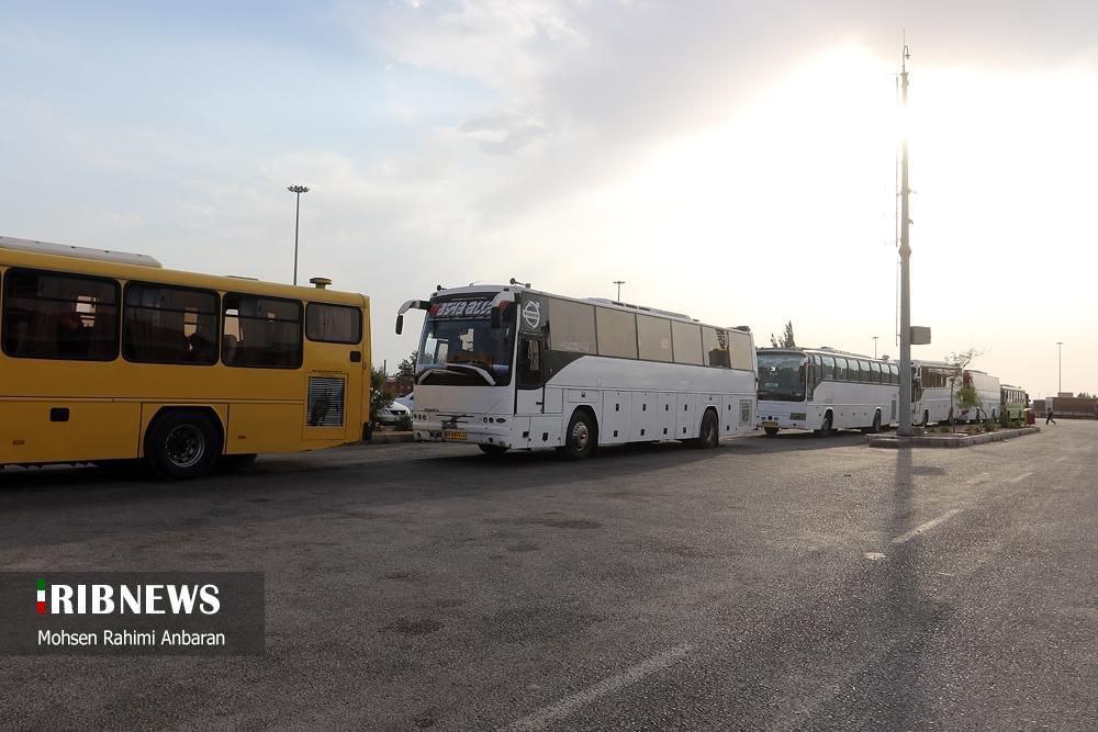 عکس/ خروج شهروندان افغانستانی اخراجی از مرز دوغارون تایباد در خراسان رضوی  