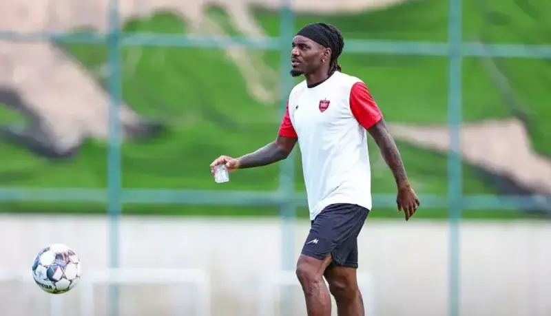 بیفوما در پرسپولیس جا باز کرد