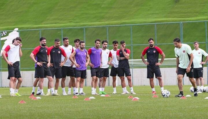 خرید مهاجم خارجی برای پرسپولیس قطعی شد