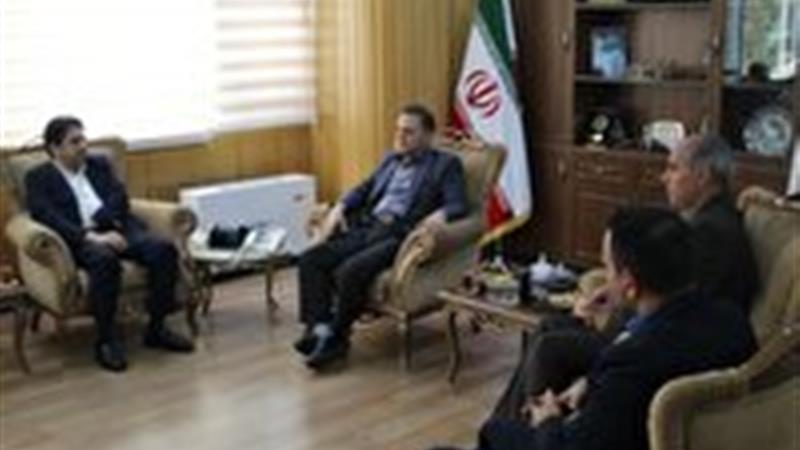 بازدید از طرحهای ورزشی نیمهکاره زنجان