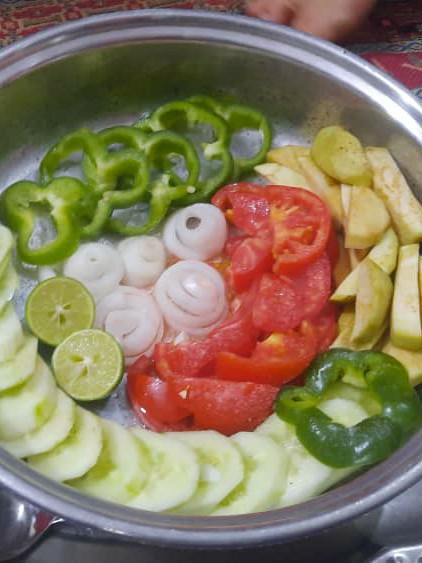 از شما/شام تنبلانه،  رژیمی و صد البته خوشمزه ، با نون محلی  شکر خدا