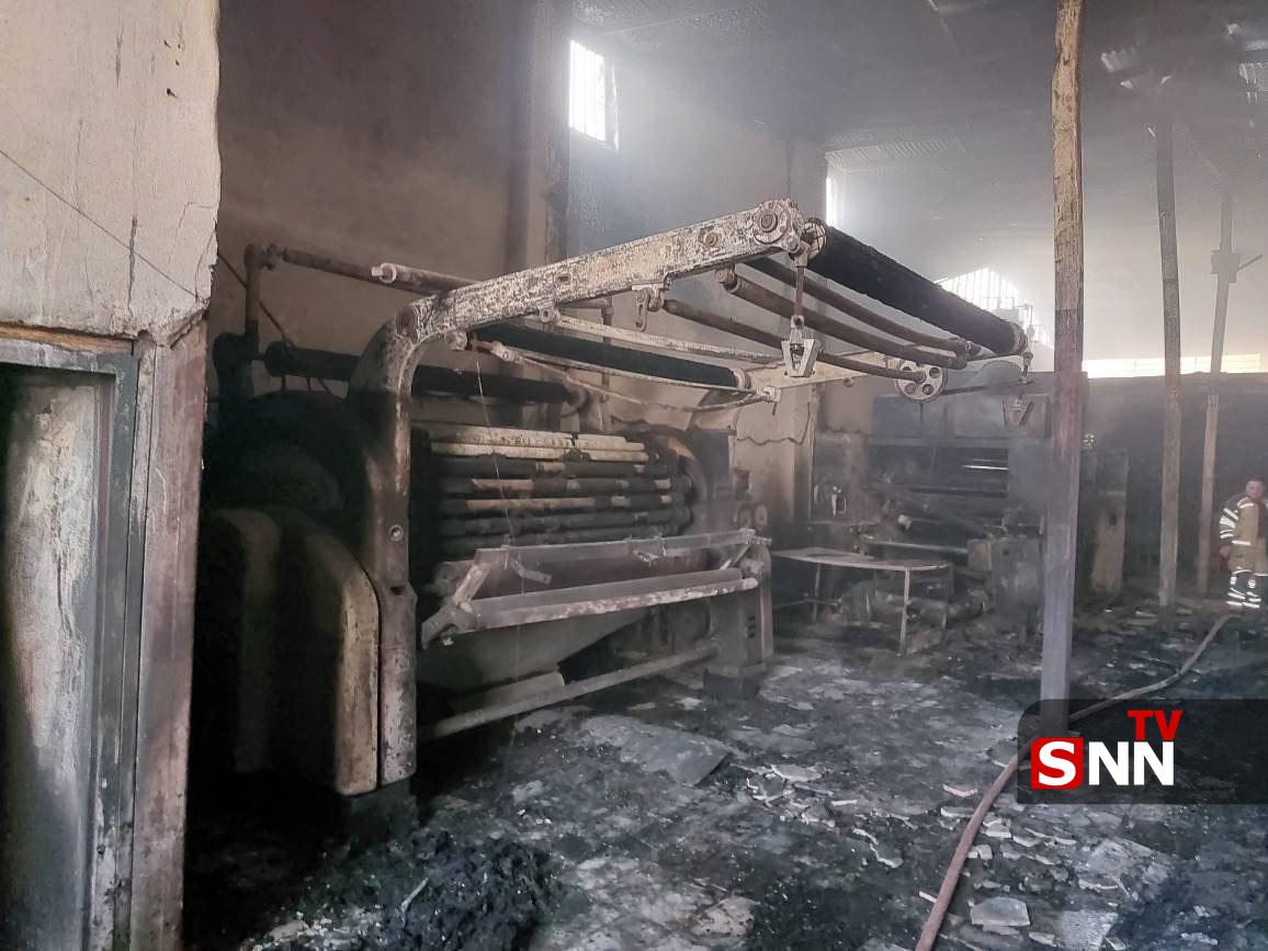 عکس/ آتش‌سوزی یک کارگاه انبار پارچه در جاده ورامین
