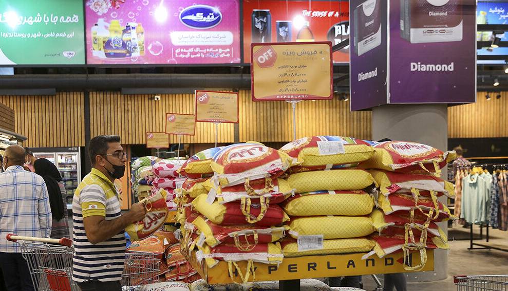 هیچ کالای اساسی دولتی در بنادر باقی نمانده است
