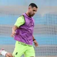 منصور باقری با شماره 8 برگشت