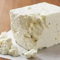 خوردن پنیر با این ۱۶ ماده غذایی ممنوع!