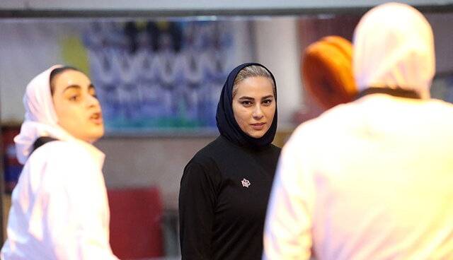 مهروز ساعی سرمربی خودخوانده تکواندوی بانوان/ چرا کسی این انتخاب را گردن نمی‌گیرد؟