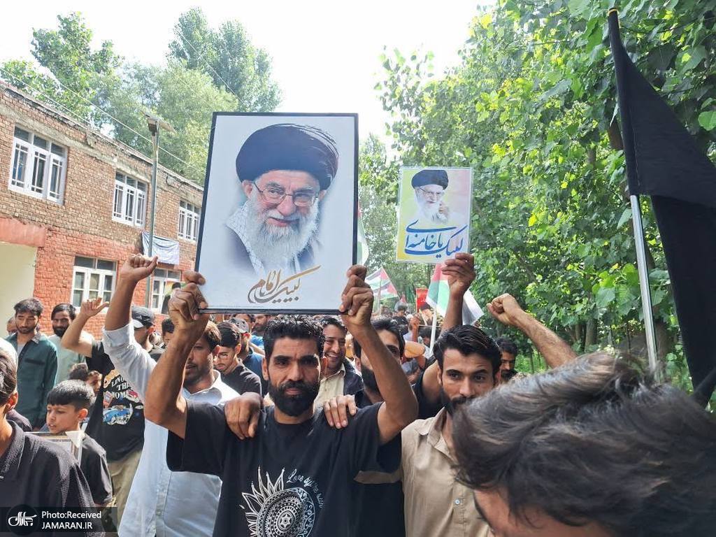 عکس/ راهپیمایی مردم کشمیر ھند در حمایت از رهبر انقلاب