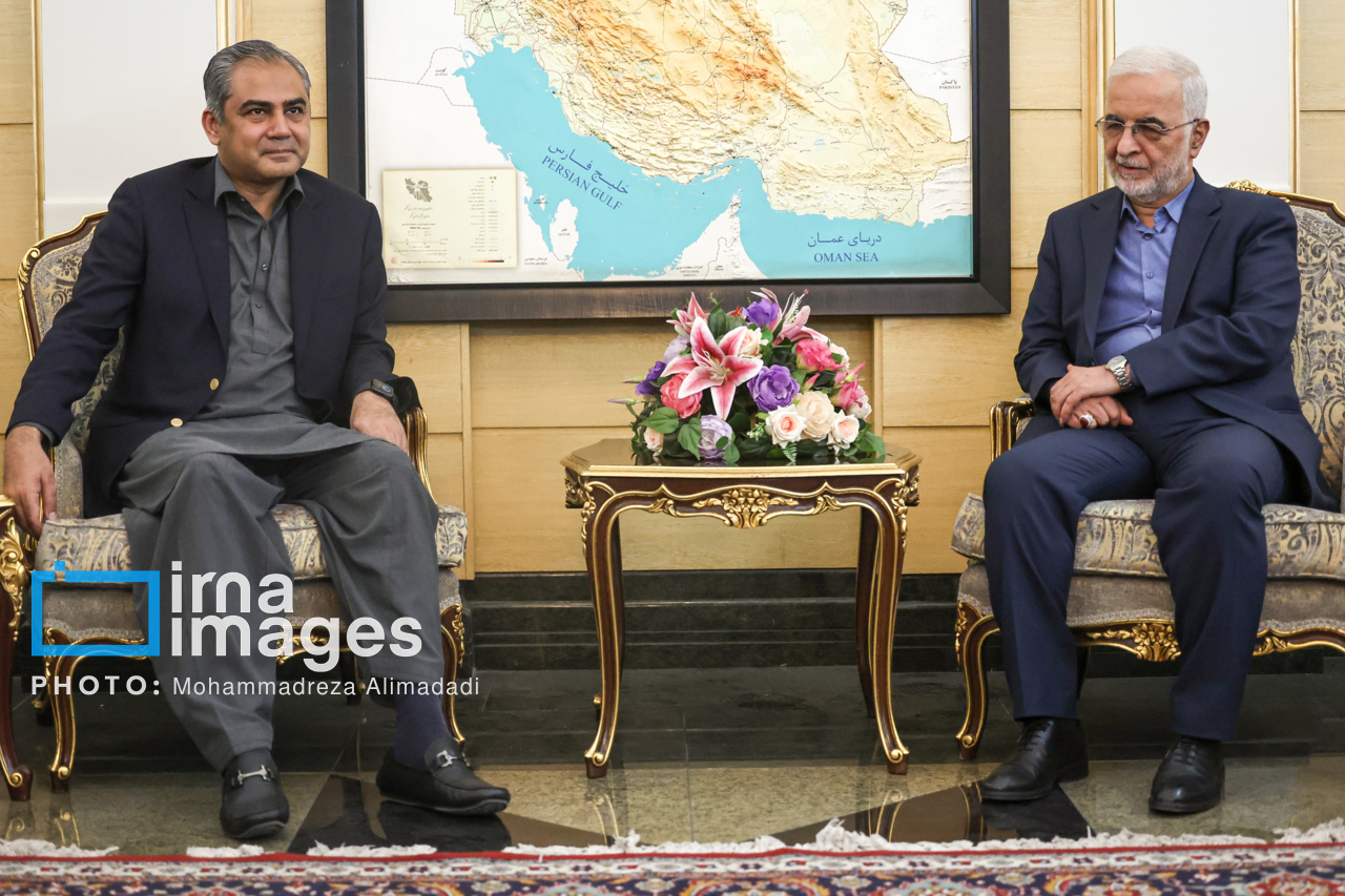 عکس/ ورود وزیر کشور پاکستان به تهران