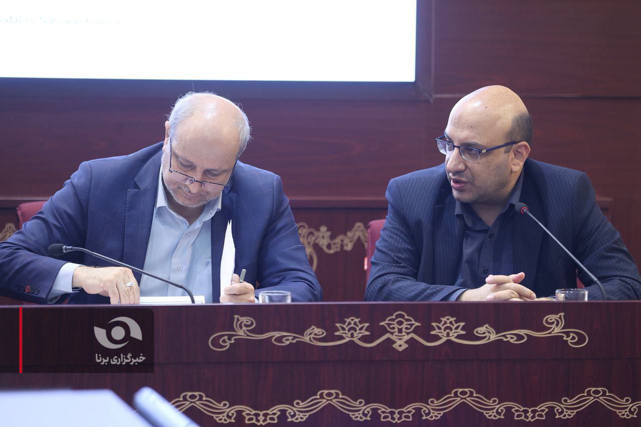 جلسه کمیسیون مربیان خارجی با حضور وزیر ورزش و جوانان
