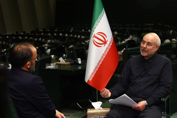 سرمقاله هم میهن/ یک گزاره طلایی