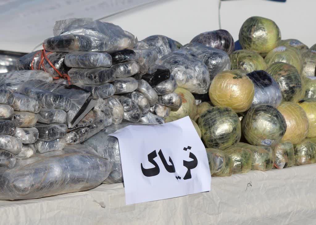 توقیف خودروی پژو با ۹۵ کیلوگرم تریاک در بیرجند