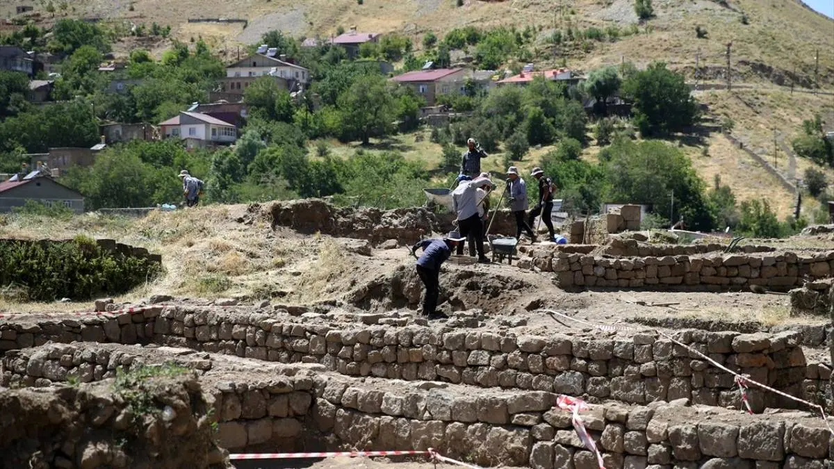 کشف مُهر نماز متعلق به شیعیان در ترکیه