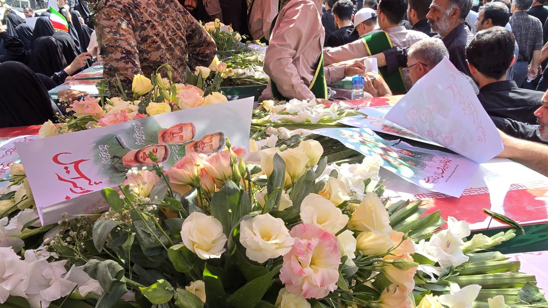 تشییع باشکوه ۷ شهید مدافع وطن در کاشان