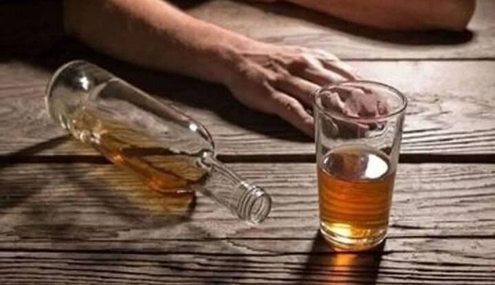 یک فوتی، ۳ نابینا و بستریشدن ۳۱ نفر بر اثر مصرف مشروبات الکلی