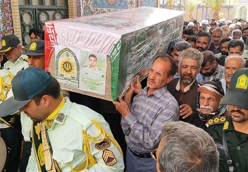 وداع باشکوه سیستانیها با پیکر شهید «میرشاهی»